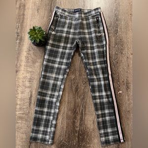 Grid like dress pants kids size